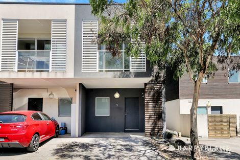 Property photo of 5 Silverash Drive Bundoora VIC 3083