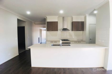 Property photo of 22 Michigan Crescent Manor Lakes VIC 3024