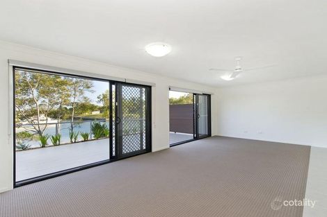 Property photo of 5/4 Kal-Ma-Kuta Drive Sandstone Point QLD 4511