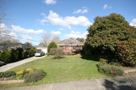 198 Eastfield Rd, Croydon South, VIC 3136