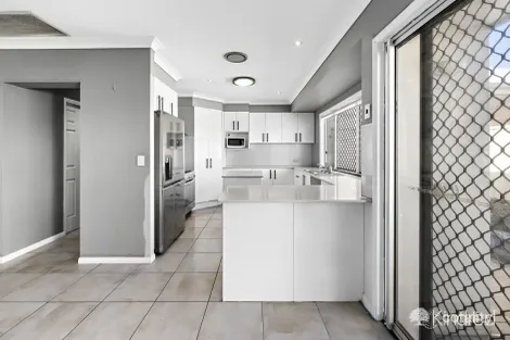 Property photo of 2 Lee Court Rothwell QLD 4022