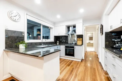 Property photo of 34 Cressy Street Montmorency VIC 3094