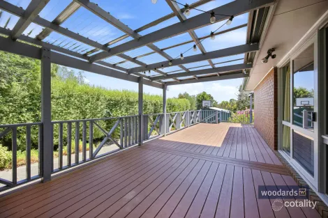 Property photo of 3 Gretel Pass Chirnside Park VIC 3116