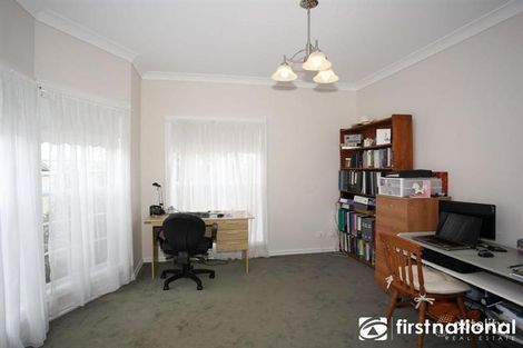 Property photo of 3 Carrum Close Berwick VIC 3806