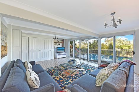 Property photo of 30 Burdekin Crescent St Ives NSW 2075