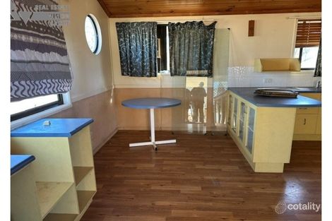 Property photo of 21 Willows Road Willows QLD 4702