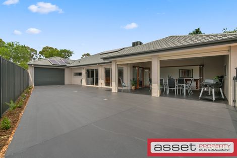 Property photo of 10 Caversham Terrace Lynbrook VIC 3975