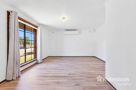 Property photo of 40 Nightingale Drive Werribee VIC 3030