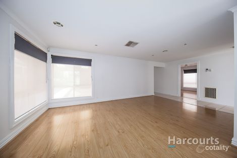 Property photo of 18 Cormorant Drive Cairnlea VIC 3023
