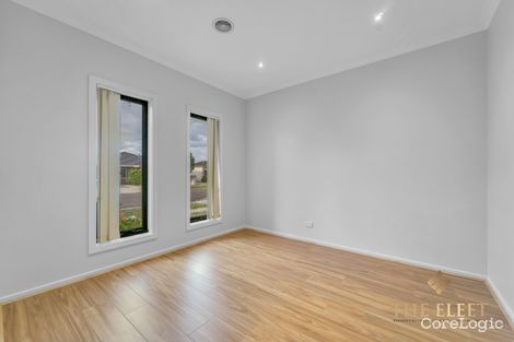 Property photo of 25 Bridlepath Drive Truganina VIC 3029