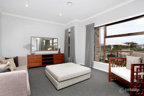 Property photo of 30 Mercantour Boulevard Tarneit VIC 3029