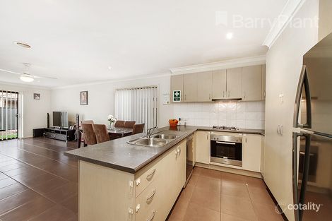 Property photo of 12 Sherrington Grange Derrimut VIC 3026