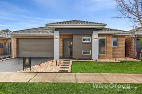 5 Jackwood Dr, Clyde North, VIC 3978