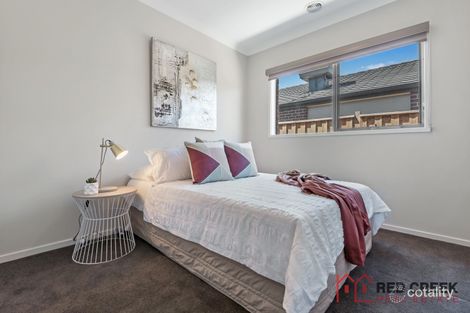 Property photo of 5 Kipling Circuit Diggers Rest VIC 3427