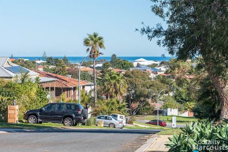 Property photo of 60 Anemone Way Mullaloo WA 6027