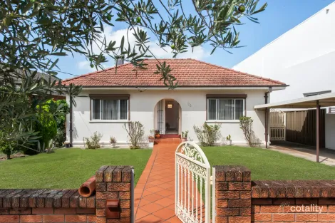70 Fricourt Ave, Earlwood, NSW 2206