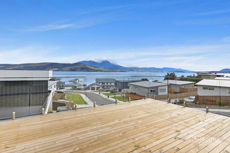 Property photo of 1/3 Yachtsmans Way Tranmere TAS 7018