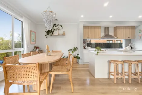 Property photo of 23 Bayview Avenue Rosebud VIC 3939