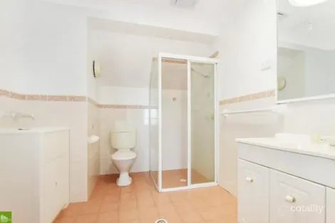 Property photo of 10/29-33 Osborne Street Wollongong NSW 2500