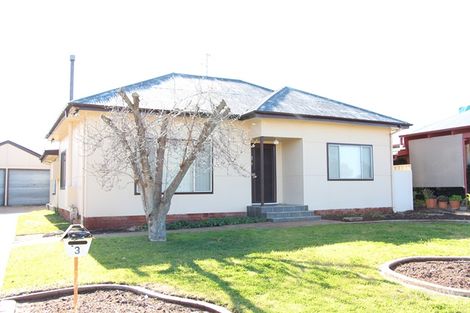 Property photo of 3 Almoola Street Griffith NSW 2680
