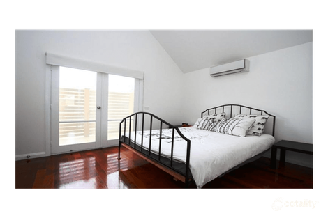 Property photo of 11 Green Place Eltham VIC 3095