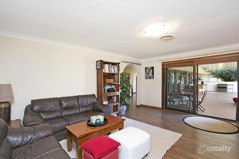 Property photo of 7 Holbrook Way Elanora QLD 4221