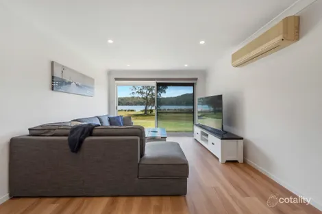 Property photo of 8 Honeysuckle Close Burrill Lake NSW 2539