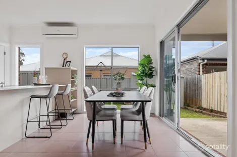 Property photo of 105 Lomond Avenue Kilsyth VIC 3137