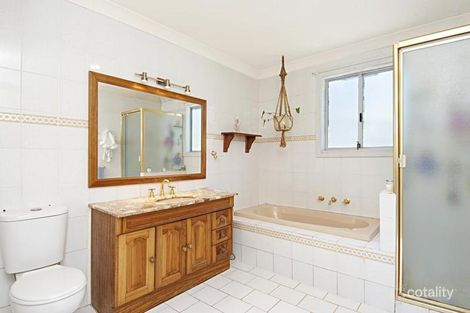 Property photo of 1A Bridgeview Road Yarrawarrah NSW 2233