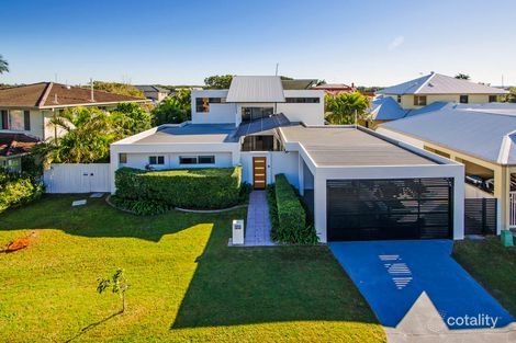 Property photo of 9 Dobell Avenue Paradise Point QLD 4216