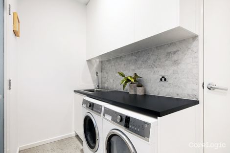 Property photo of 2/5 Arundel Avenue Reservoir VIC 3073