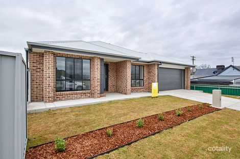 11 Duke St, Junee, NSW 2663