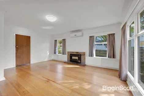 Property photo of 2 Eva Crescent Box Hill North VIC 3129