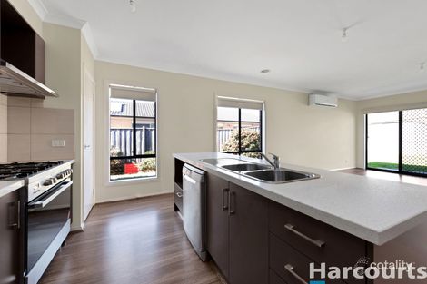 Property photo of 35 Nickell Court Drouin VIC 3818