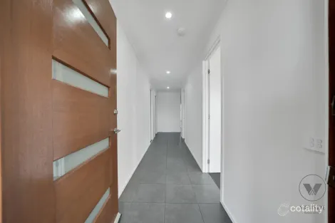 Property photo of 32 Parrot Drive Weir Views VIC 3338