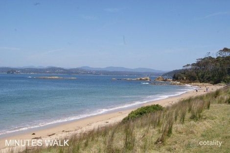 Property photo of 127 Maloneys Drive Maloneys Beach NSW 2536