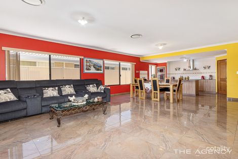 Property photo of 35 Sellafield Bend Waikiki WA 6169