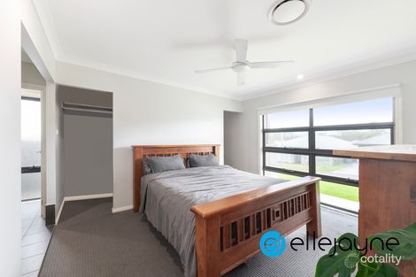 Property photo of 54 Wainman Drive Cooranbong NSW 2265