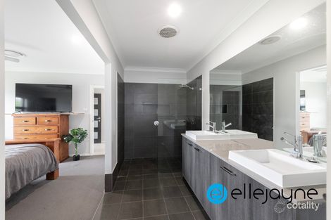 Property photo of 54 Wainman Drive Cooranbong NSW 2265