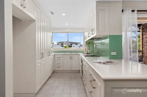 Property photo of 9/27 Swann Road Taringa QLD 4068