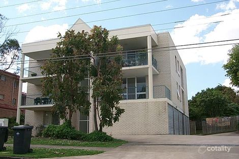 4/30 Walter St, Holland Park West, QLD 4121