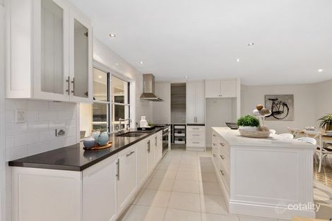 2 Saltwater Tce, Helensvale, QLD 4212