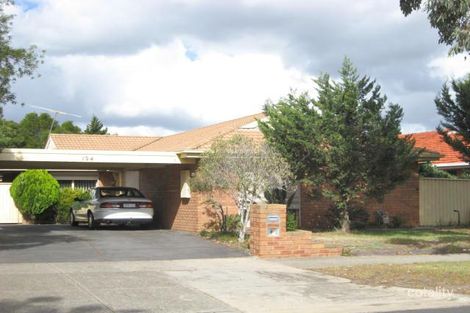 104 Parmelia Dr, Taylors Lakes, VIC 3038