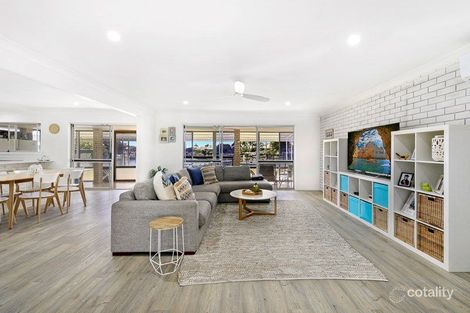 Property photo of 9 O'Grady Drive Paradise Point QLD 4216