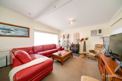 Property photo of 11 Madura Street Rosebud VIC 3939