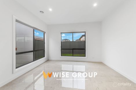 Property photo of 57 Charleston Chase Berwick VIC 3806