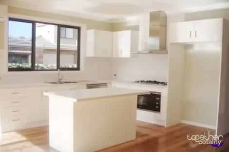 Property photo of 2/6 Coolarn Street Mount Waverley VIC 3149