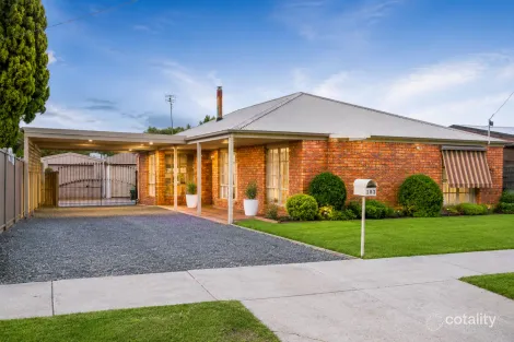 103 Yarrowee St, Sebastopol, VIC 3356