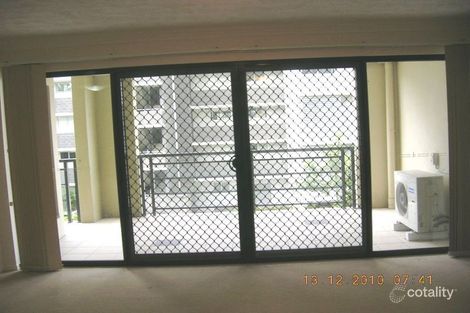Property photo of 4/11 Grosvenor Road Indooroopilly QLD 4068