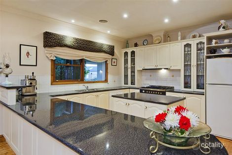 Property photo of 16 Larose Place Werribee VIC 3030